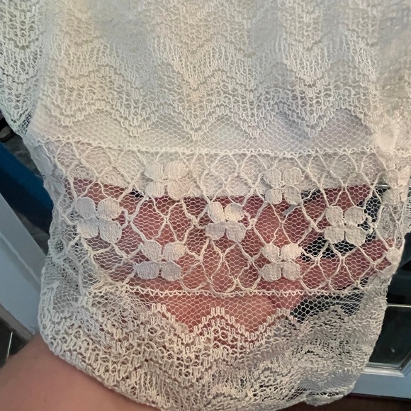 Band of Gypsies Lace Mini Dress Size 10 Smocked Off Shoulder Long Sleeve Ivory - Picture 7 of 8